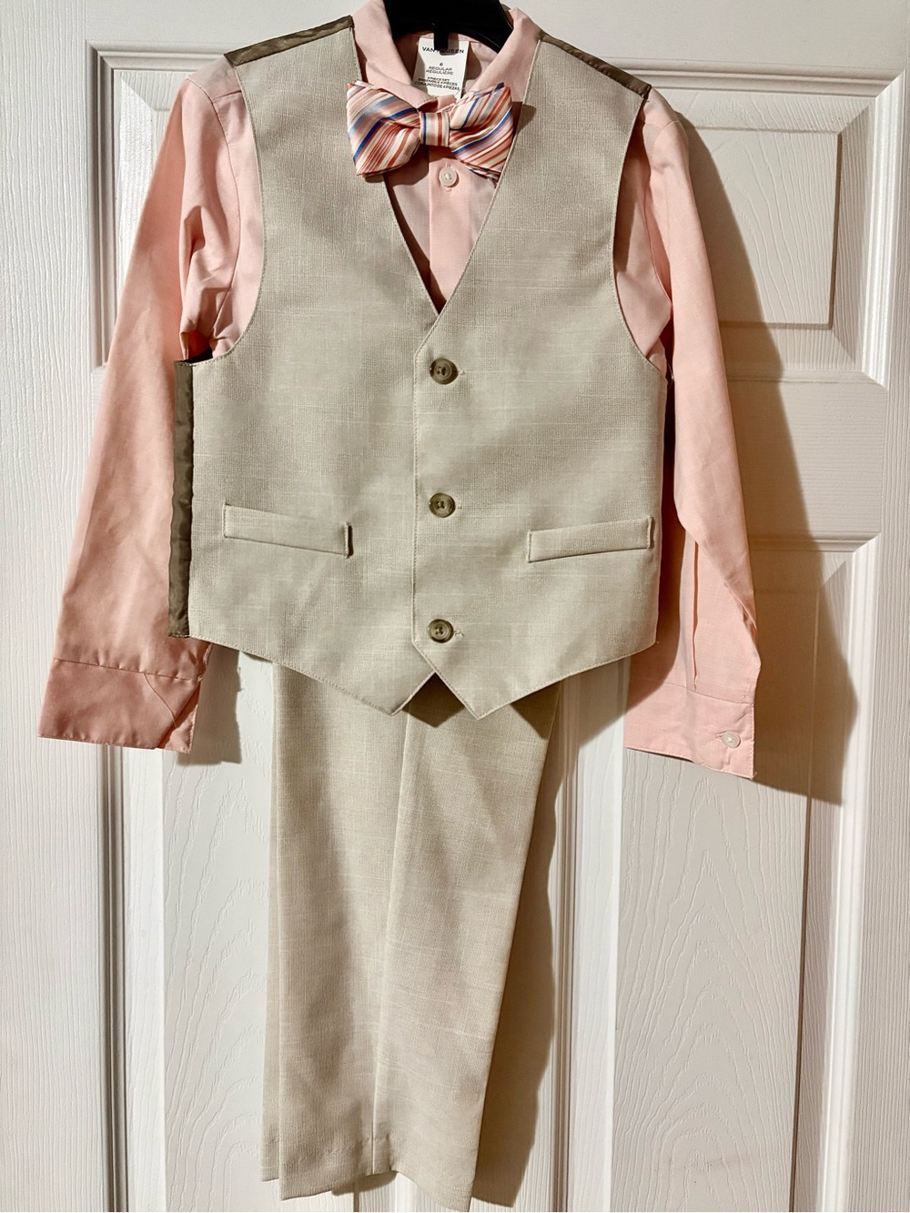 Van Heusen Boys 4-Piece Suit Set Size 6 Khaki Vest Pants Pink Shirt Bow Reduced